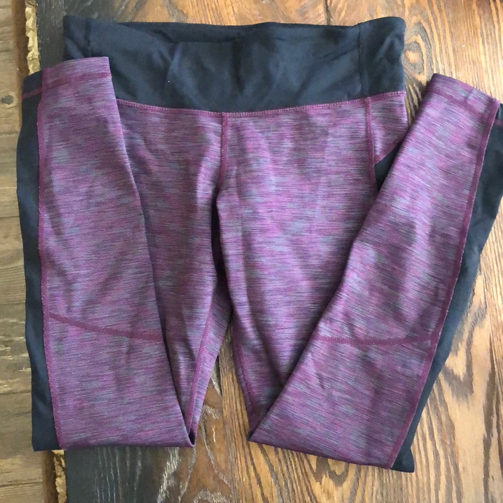 Kirkland Capri leggings